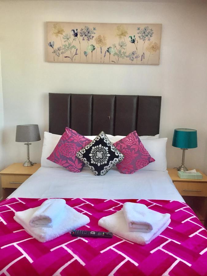 Metro House Star Accommodation لندن المظهر الخارجي الصورة