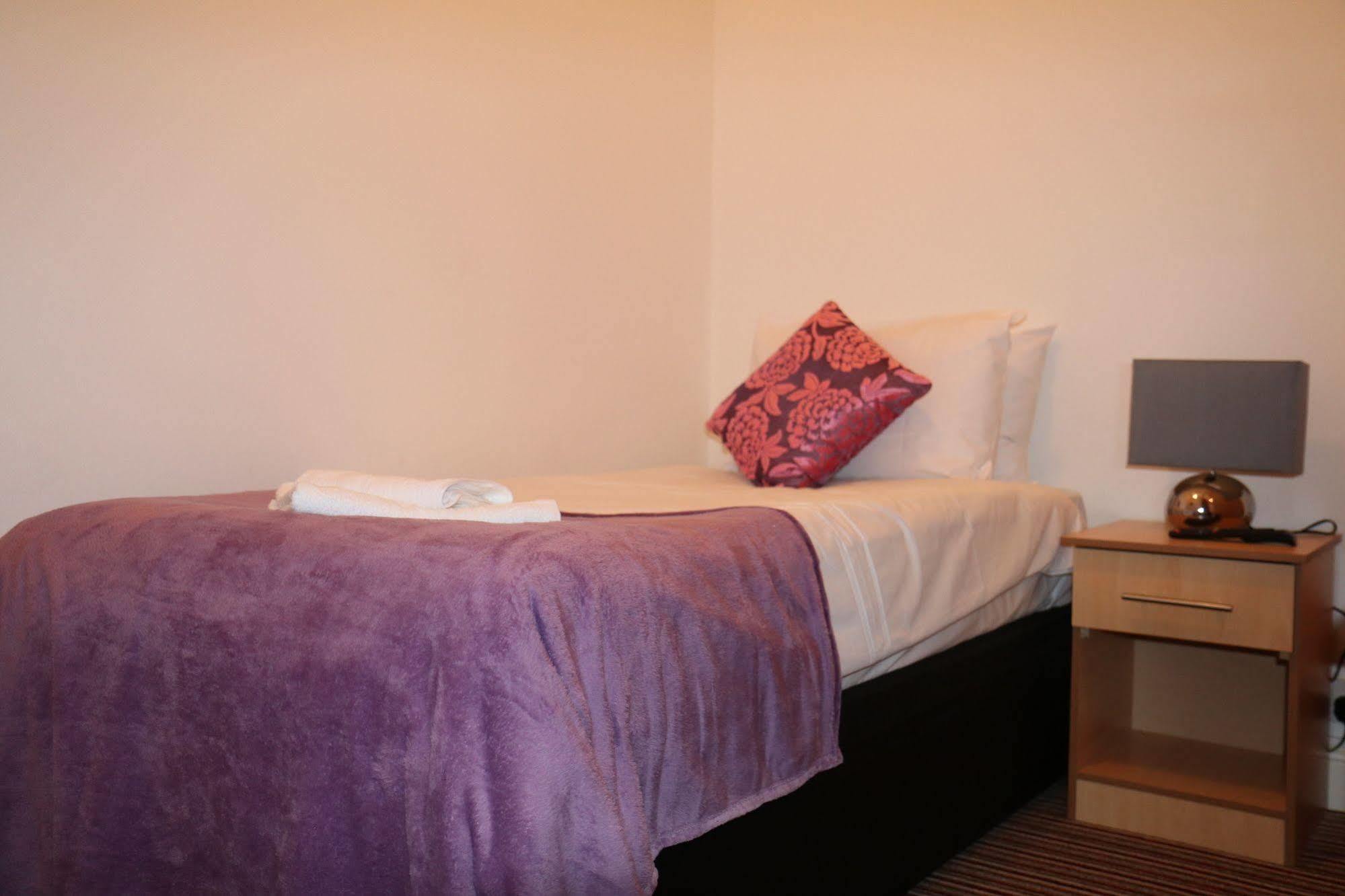 Metro House Star Accommodation لندن المظهر الخارجي الصورة
