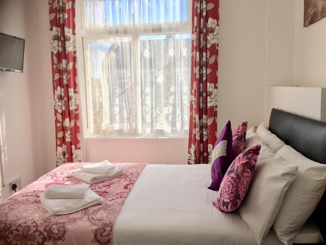 Metro House Star Accommodation لندن المظهر الخارجي الصورة